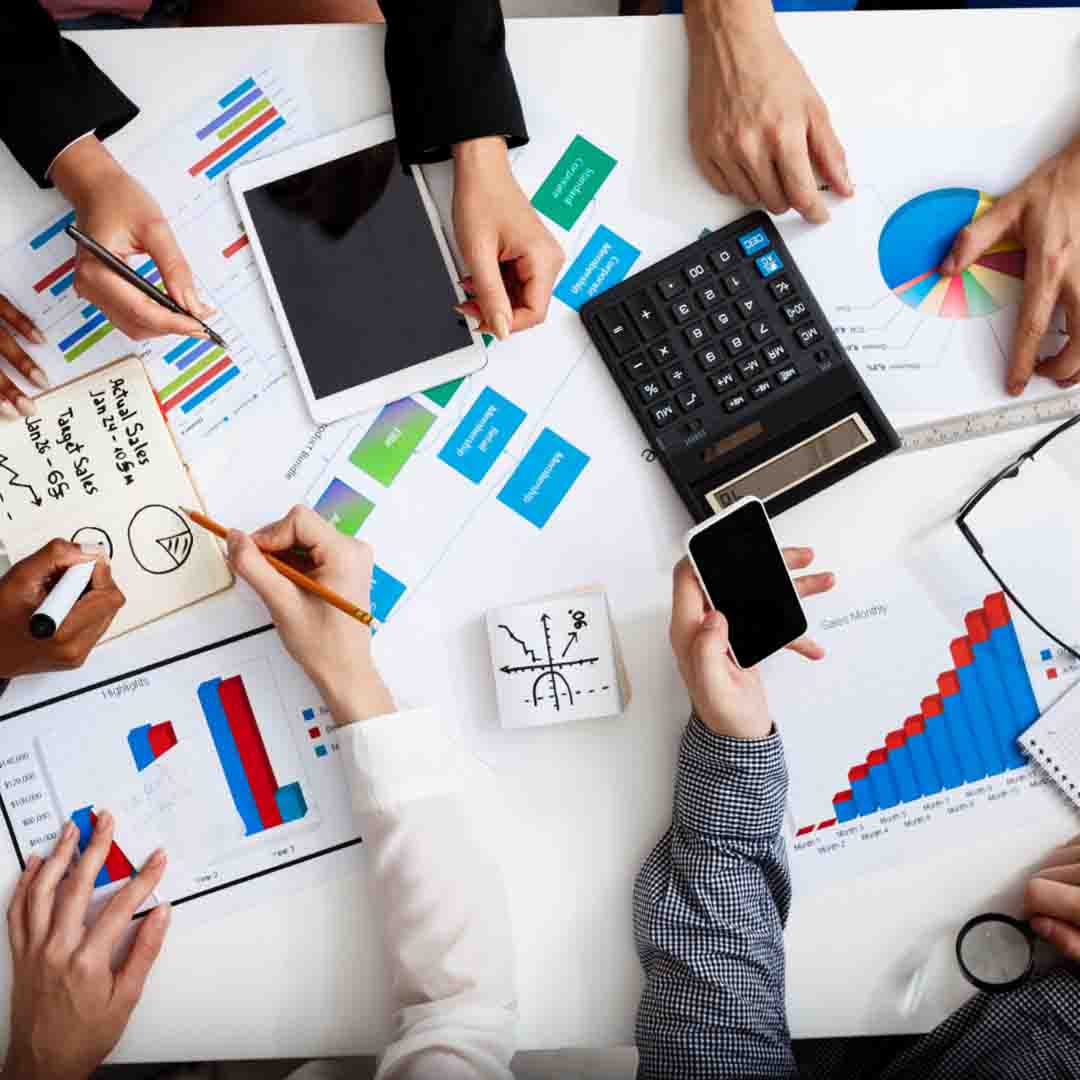 تحلیل محیط کلان با رویکرد پِست (PEST)